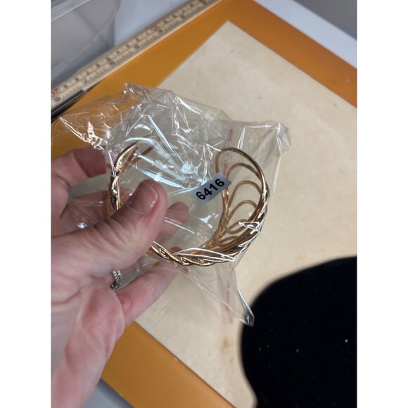 Vintage Gold-Toned Openwork Cuff Bracelet With Twisted Wire Design - Picture 3 of 12